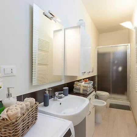Aurora Apartment